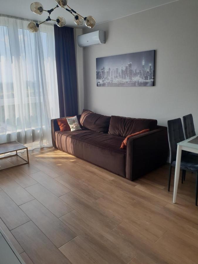 Nyvky Like Home - Fayna Town - Apt 398 Kiev Exteriör bild