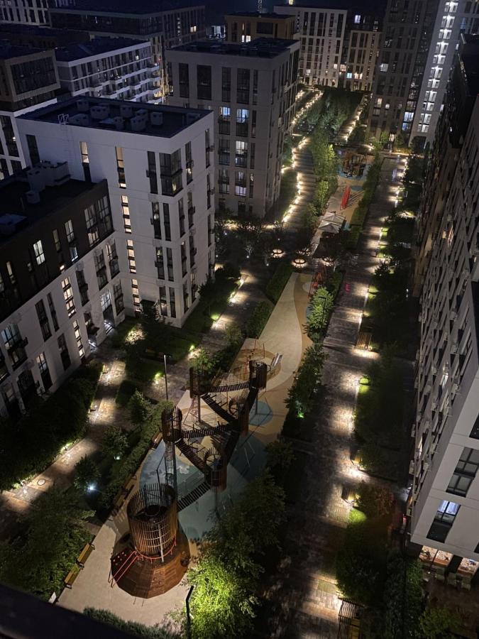 Nyvky Like Home - Fayna Town - Apt 398 Kiev Exteriör bild